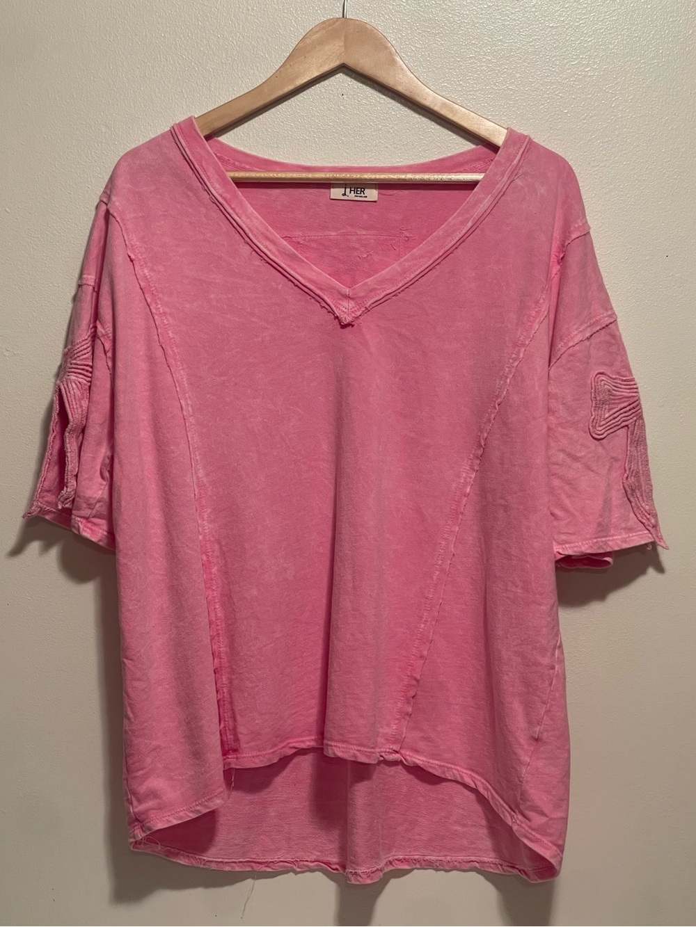 Relaxed V-Neck Tunic Top in Pink